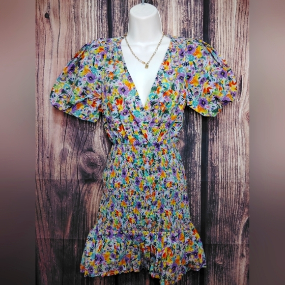 Zara Dresses & Skirts - Zara Floral Puff Sleeve Dress Size XS NWT